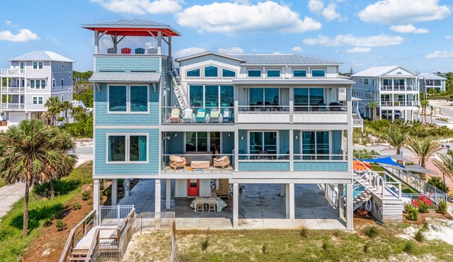 Gulf front North Cape with private pool, elevator and 360-degree view watchtower