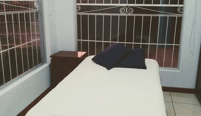 Habitación Y Baño Independientes