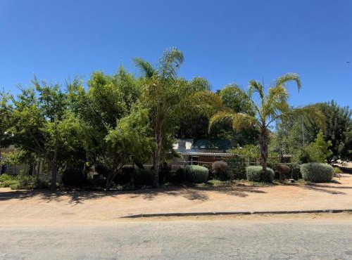 HERB GARDEN RESTAURANT & ROOMS in Springbok