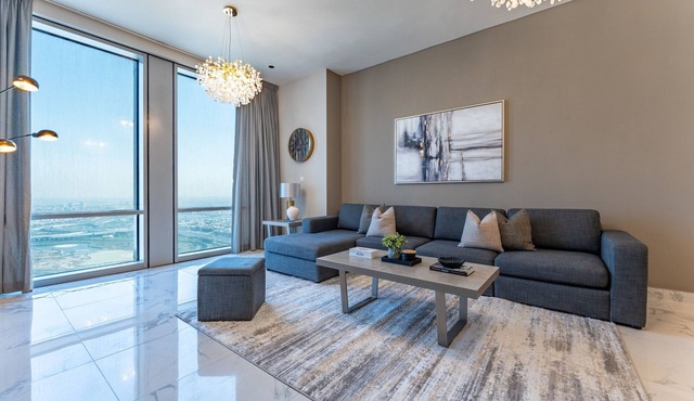 High-Floor 2BR, Overlooking Godolphin Stables and Al Khail Racecourse