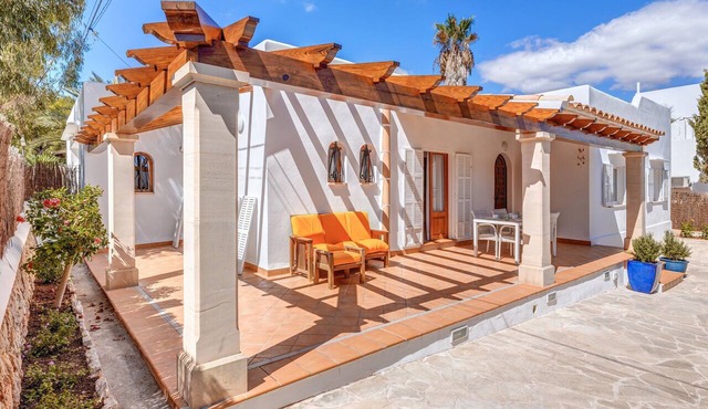 Holiday Home "Sant Antoni" near the Beach with Veranda in Cala D´or