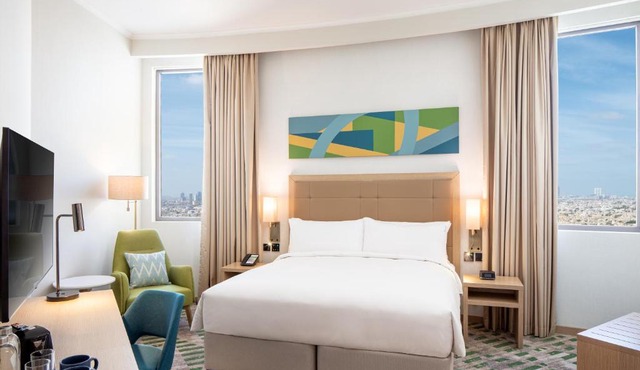 Holiday Inn & Suites - Dubai Science Park by IHG