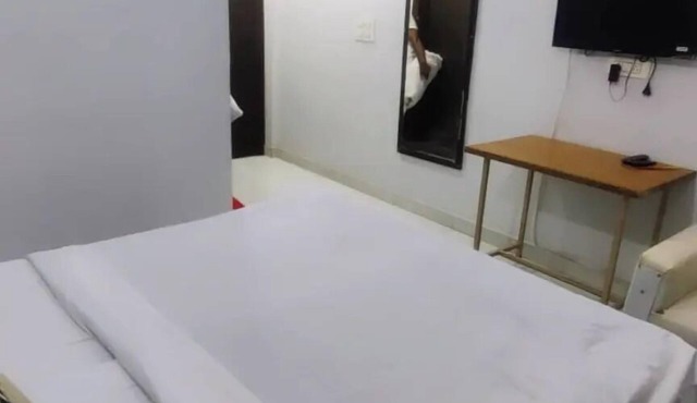 Hotel Downtown in Meerut