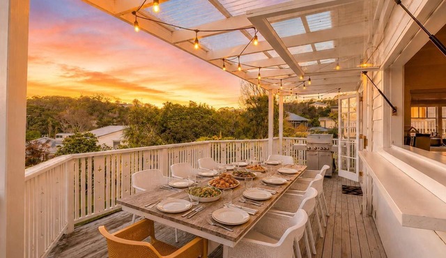 Island Villa - Central Oneroa Garden Retreat