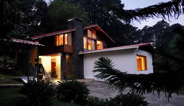 La Auxiliadora - Classic Mountain Chalet