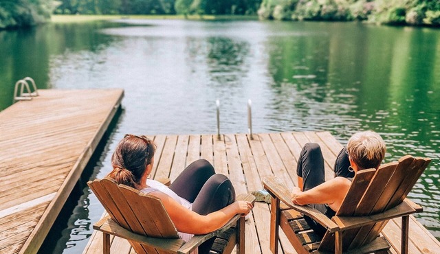Lakefront Event Venue: Wedding -Reunions -Retreats in Cedar Mountain
