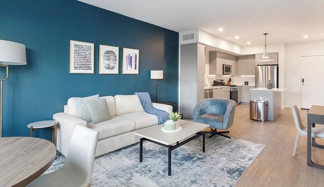 Landing | Chic 1BD, Courtyard, Pool in Spring Valley