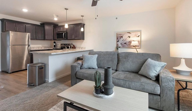 Landing | Stylish 1BD, Pool, Clubhouse in Lyman