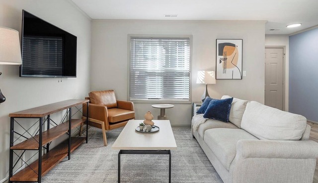 Landing | Stylish 2BD, Pool, Tennis Court in Raleigh