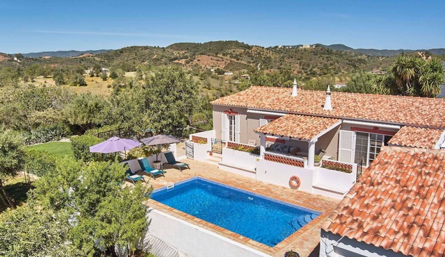 Laranjeira - Three Bedroom Villa, Sleeps 6 in Tavira