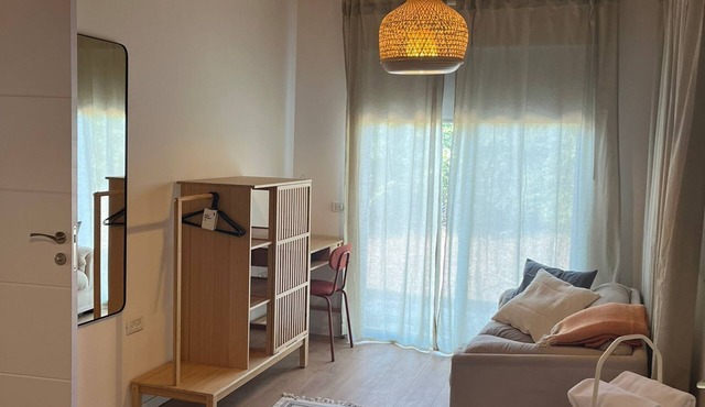 Large Guesthouse 80m in lovely Ramot