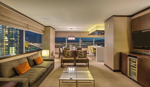 Largest Penthouse @ Vdara ! 2 BR/Ab Fab 270 ° Strip Views! Sleeps 7! 47th Flo in Las Vegas