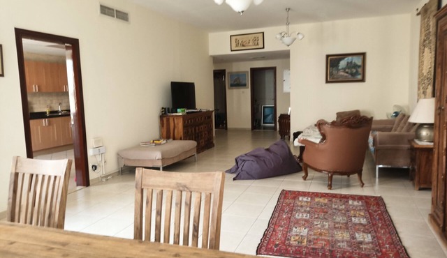 Lovely 3 bedrooms: One flat fee for 3 people!