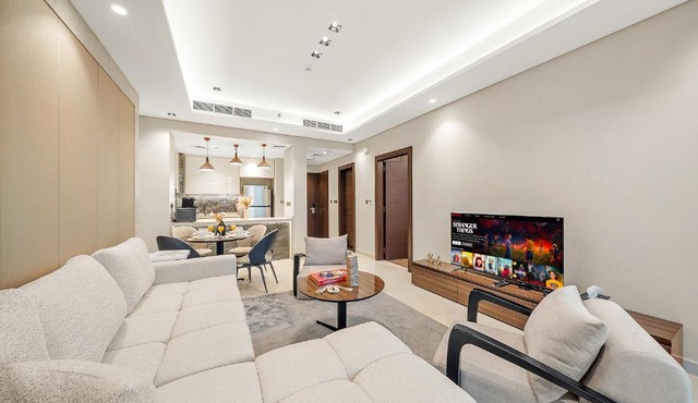Luxe 1BR with Burj Khalifa View l 10mn to Downtown
