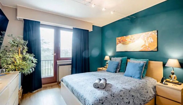 Luxurious room in a nice apartment and gastronomic * dinner (Optional).