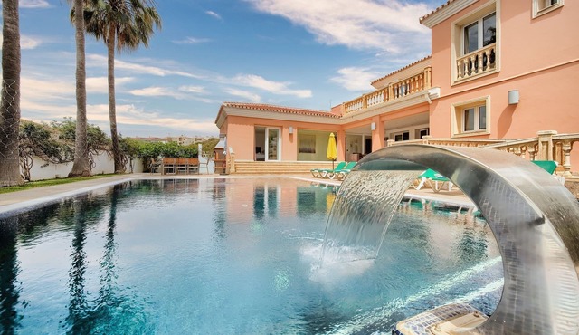 #Luxury 4 Bed Villa, Heated Pool, Cinema, Gym, Sauna, Squash Court in La Cala