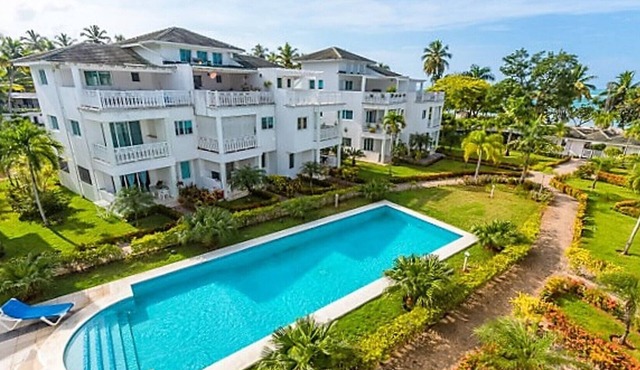 Luxury BEACHFRONT Penthouse Condo 2 Bedrooms w/loft in Las Terrenas
