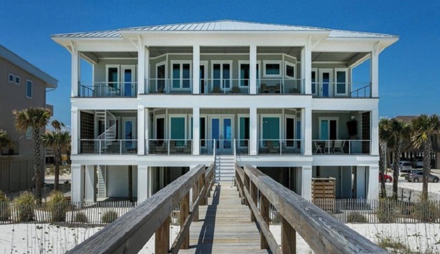 Luxury, Designer Gulf Front Home with Private Pool | Perfect for Weddings