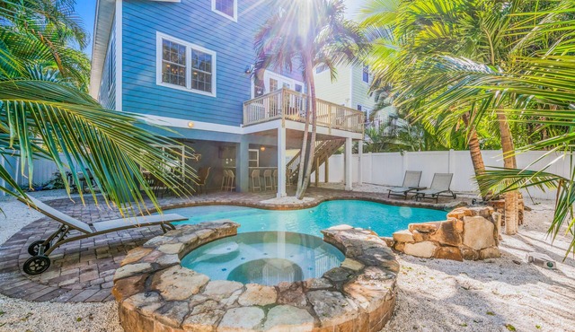 Luxury Home with Private Pool and Spa! Short Walk to Beach! - Mojito Splash in Holmes Beach
