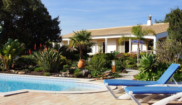 Luxury & Nature: Villa with solar heated pool set in garden park on 55.000 sqm in Lagos