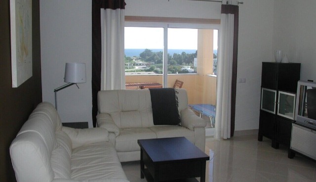Luxury quiet apartment with private pool near the beach and mountains in Algarve in Portimao