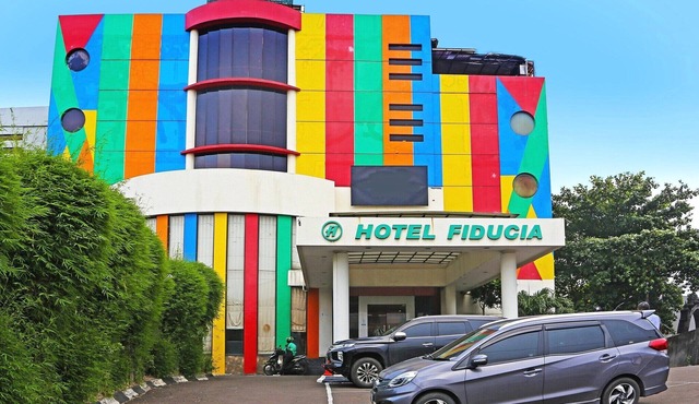 Luxury Twin Stay with Free WiFi and Parking
