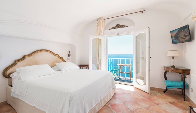 M'Illumino d'Immenso Studio with sea view in Praiano