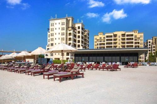 Marina Views Al Hamra Village
