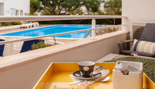 Modern 2 bedroom apartment with pool near the beach in Santa Luzia