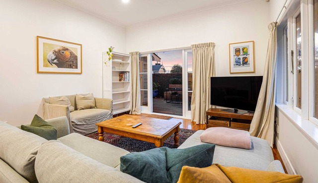 Modern Classic Summar in Auckland