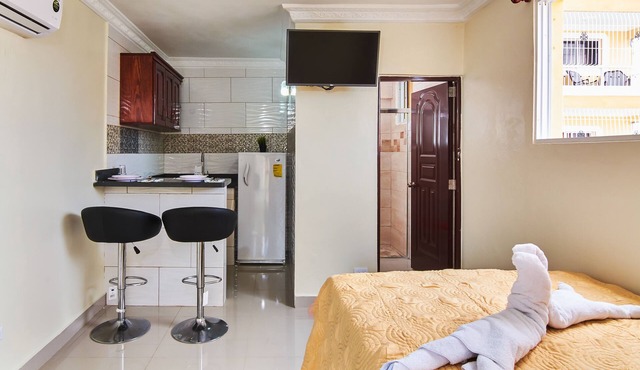 Modern Studio Near Airport Fast WiFi Generator in Santo Domingo Este