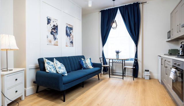 Modern Studio APT-23Min Walk To Dublin Castle in Dublin