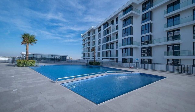 Modern Studio at Blue Bay Walk