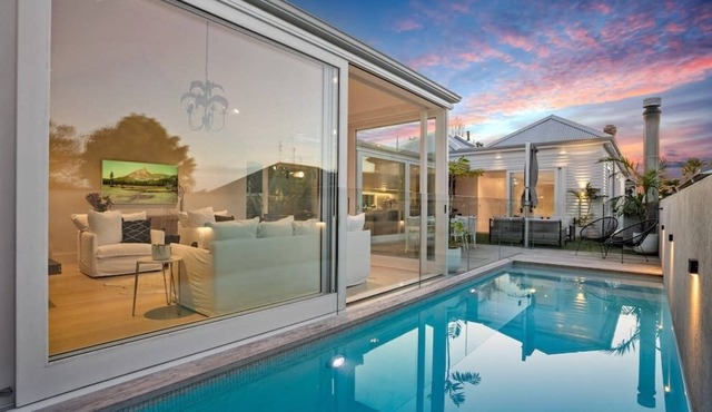 Modernised Heritage Villa in Grey Lynn