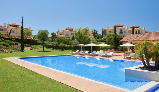 Monte Rei 2 bed linked villa in Vila Nova de Cacela