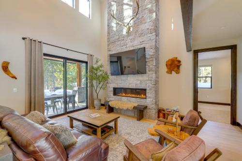 Mountain Modern and Spacious, Close to Everything! in Soda Springs