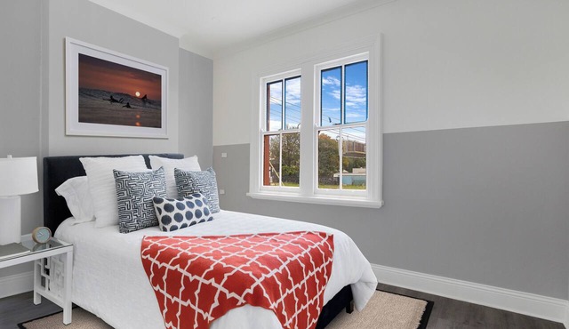 Native Rose Hotel in Rozelle