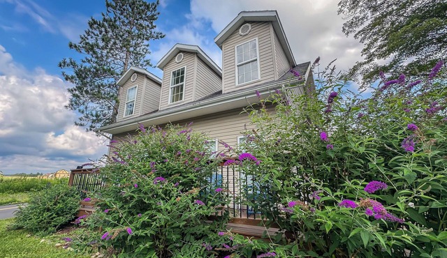 New: Charming and Cozy, Great Value! in Swanton