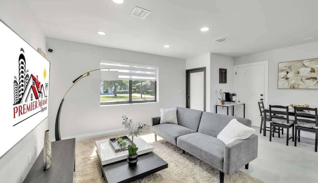 NEW house in Miami| Casa Calle 19 By Dream Vacation in Miami