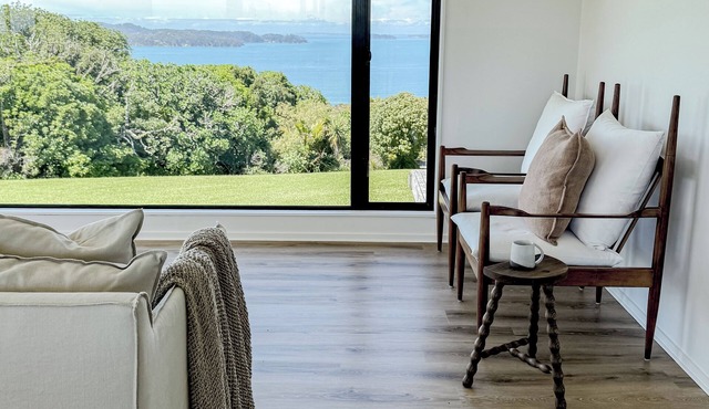 New Listing: Tawharanui Coastal Hideaway in Tāwharanui Peninsula