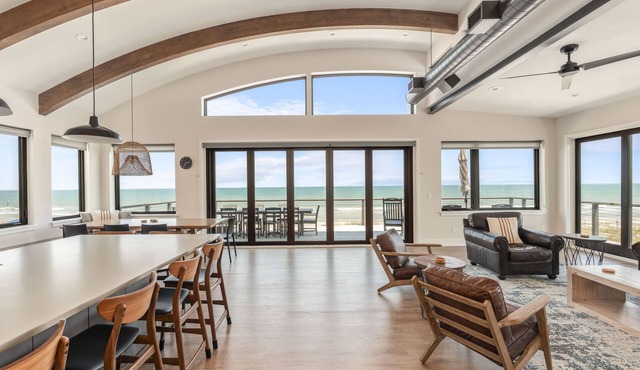 New! Pool! Sleeps 14, Sol de Mar Beach, huge views, modern, duplex unit A in Carolina Beach