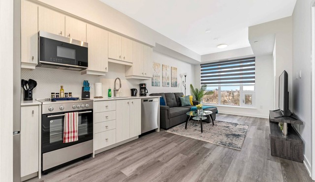 Newly Built Modern Condo w Balcony & City Views in Kitchener