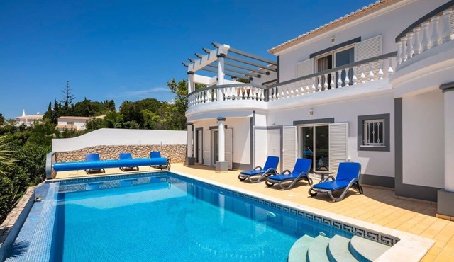 Nº23 Golfe Santo Antonio - Beautifully furnished 3 bedroom Villa with pool, sea in Budens