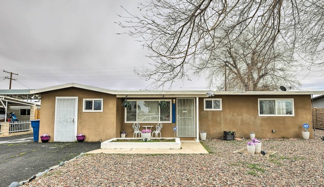 North Edwards Home w/ Outdoor Pool! in North Edwards