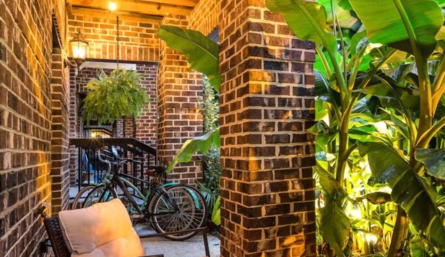 Oakwood near downtown with Nespresso, Bikes & Bidet. in Raleigh
