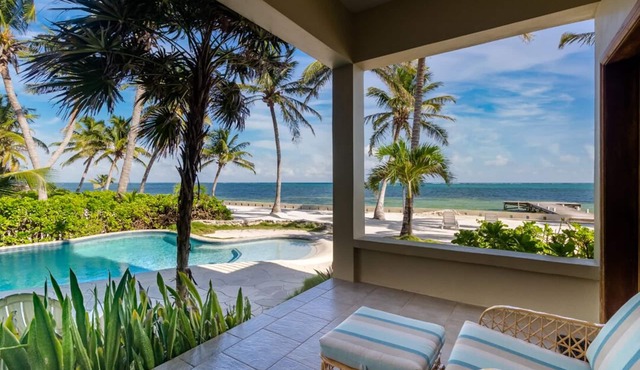 Ocean Front Condo With Private Roof Top Deck - Gold Standard Approved in San Pedro