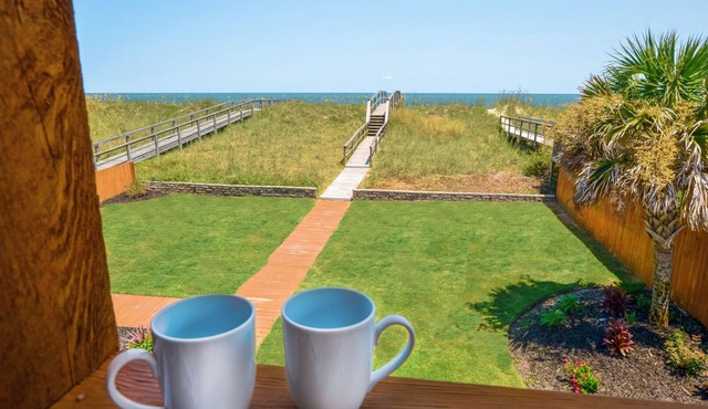 OCEAN FRONT- Luxury Furnishings- Unbelievable Views Ocean Views from every room in Carolina Beach