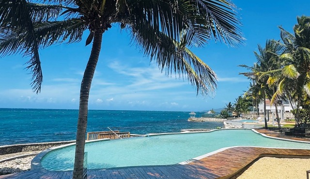 Ocean Front Luxury 2/2 in Whispering Seas in Tower isles
