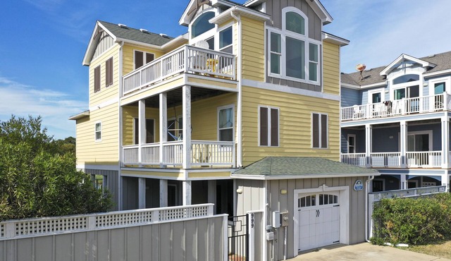 Oceanside Family Friendly Vacation Retreat With All the Toys!