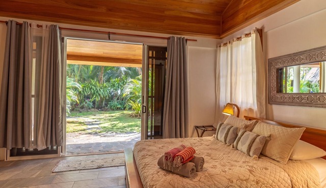 Our Bungalow Punta Uva 3BR Beachfront with A/C